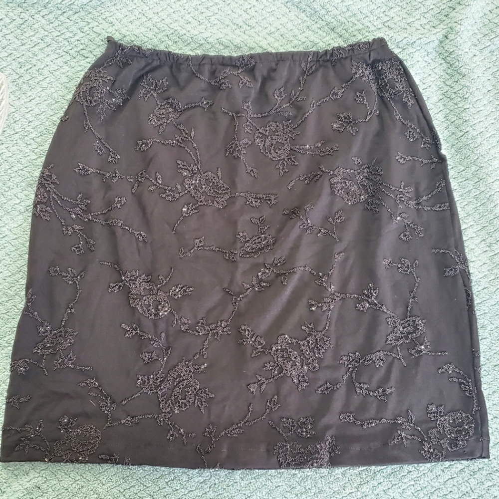 Victoria's Secret Embellished Y2K Black Mini Skirt Size Medium